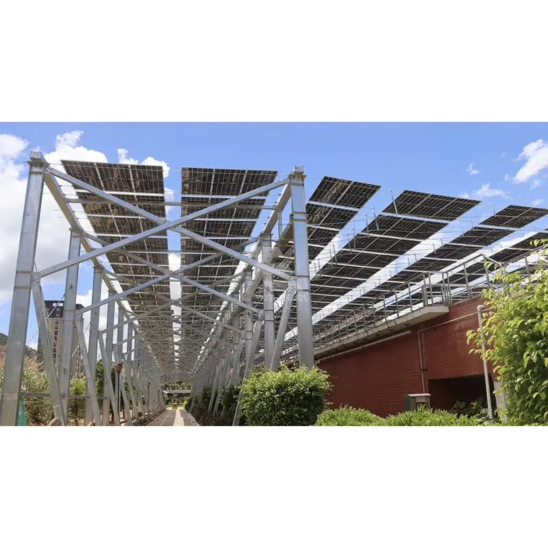 Système de montage solaire à deux poteaux au sol