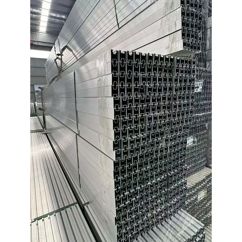 Section en acier laminée à chaud